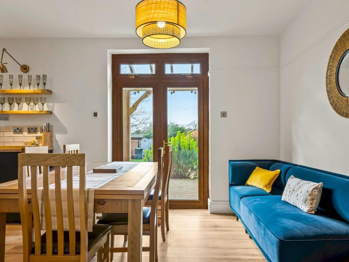 Pass The Keys Appletree Cottage - A Chic Seaside Home And Garden Whitstable Exterior photo
